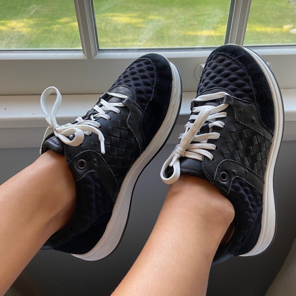 Black Bottega Sneakers 🖤